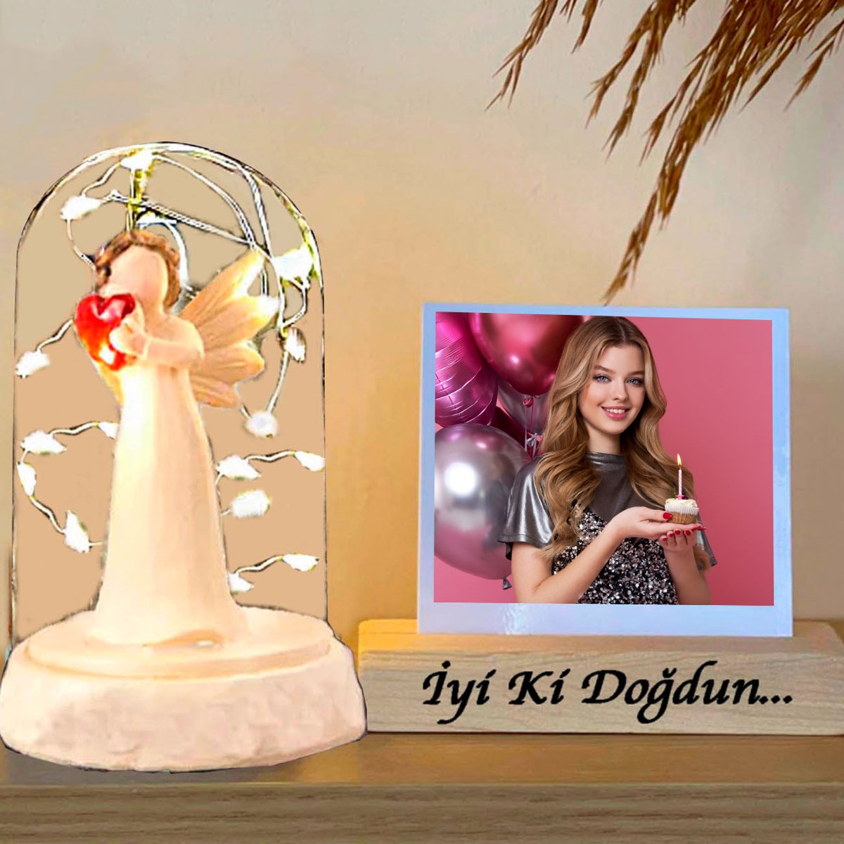 Kişiye Özel Fotoğraflı Doğum Günü Hediyesi Melek Işıklı Fanus